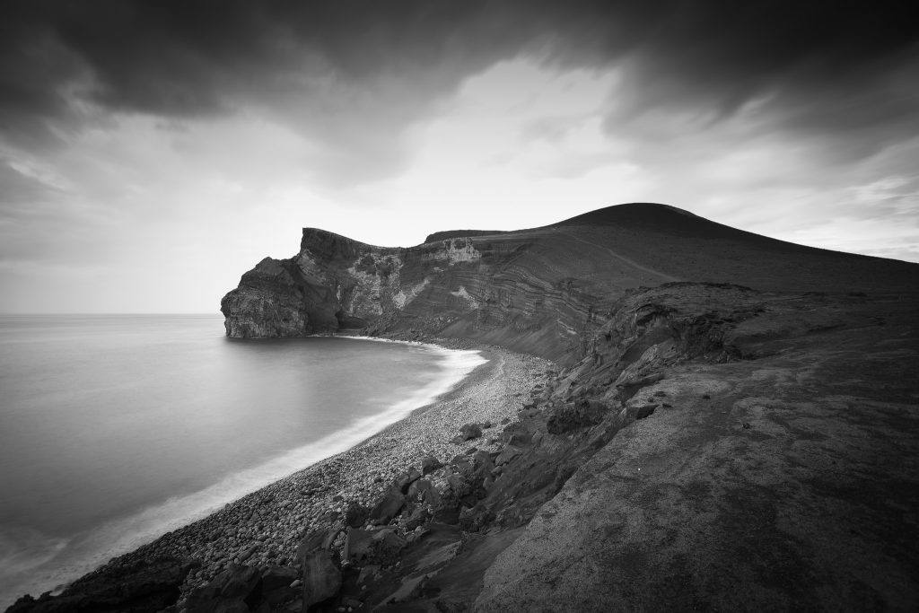 15 Amazing Black And White Landscape Photos That Will Leave You In Awe Photzy 