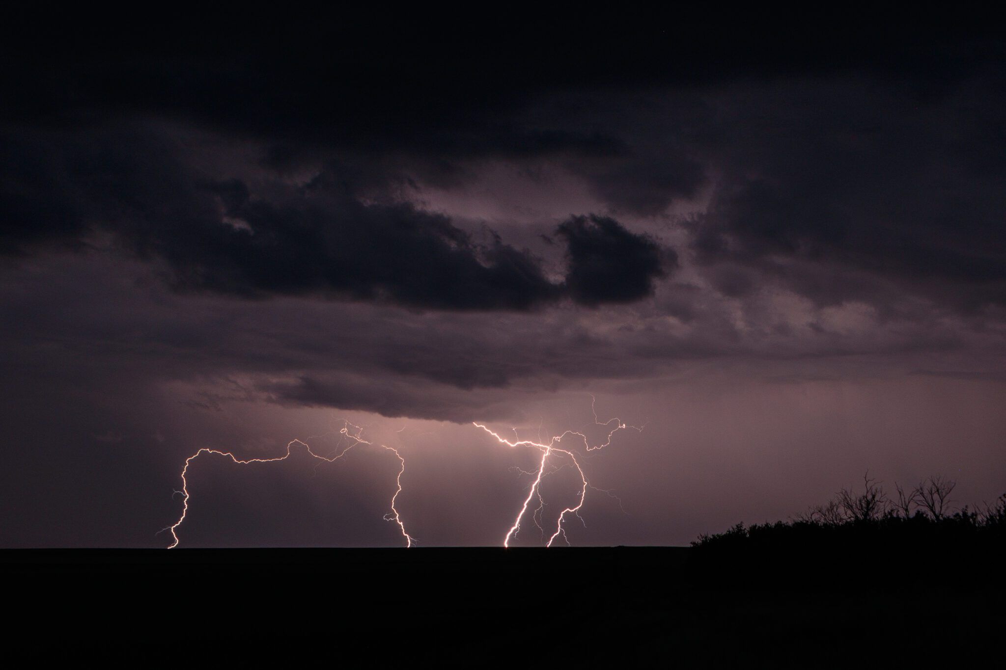 What I’ve Learned About Storm Chasing Photography | Photzy